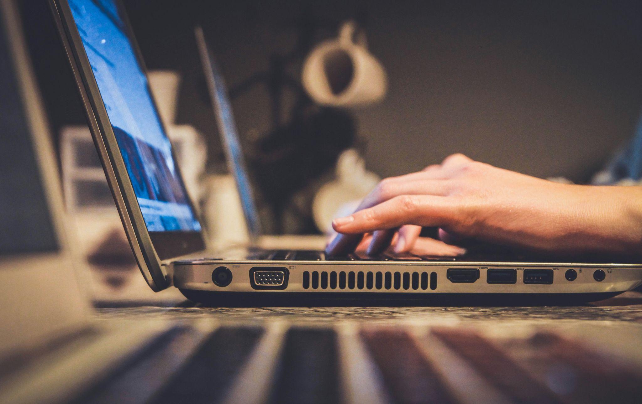 Prywatność, cyberbezpieczeństwo i e-commerce – wyzwania, zagrożenia i kierunki rozwoju.
